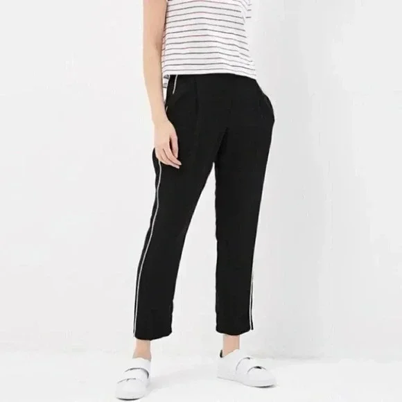 Topshop Trousers Relaxed Fit Pleated Pants Black White Side Stripe Size 4 - Picture 14 of 14